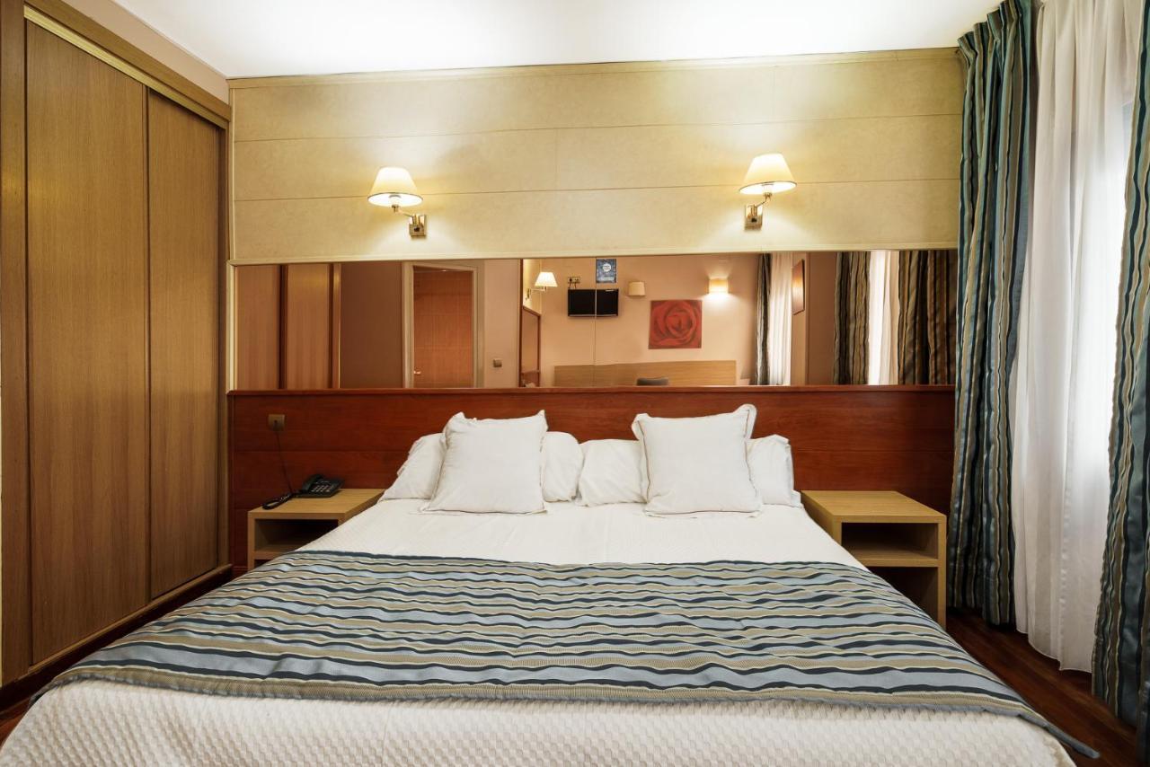 Hotel Regio Torrelavega Dış mekan fotoğraf