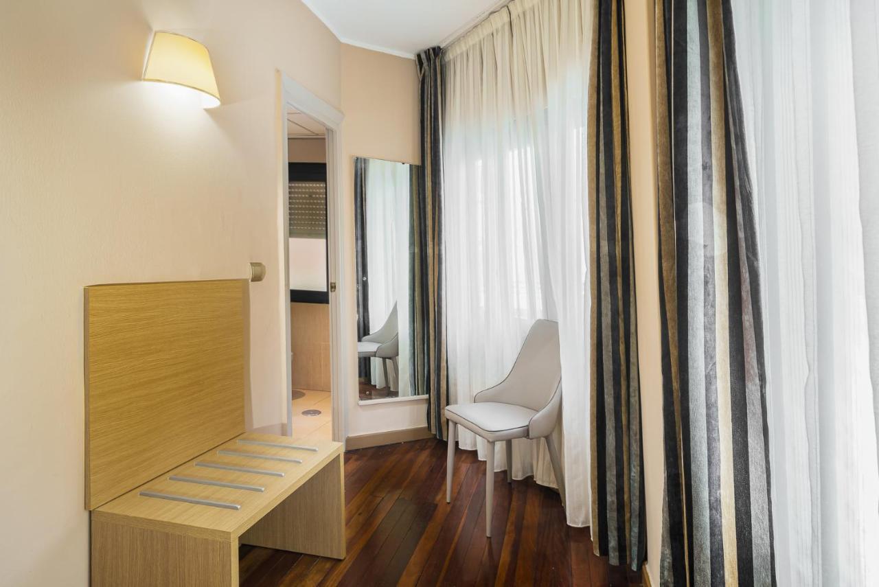 Hotel Regio Torrelavega Dış mekan fotoğraf