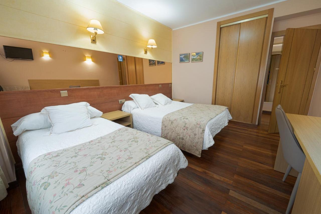 Hotel Regio Torrelavega Dış mekan fotoğraf
