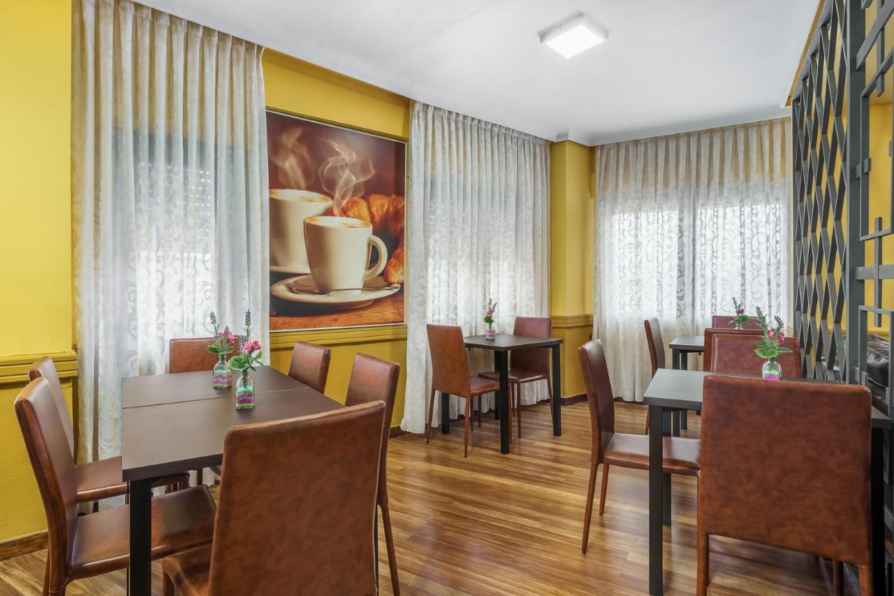 Hotel Regio Torrelavega Dış mekan fotoğraf