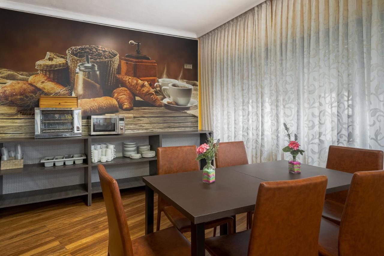 Hotel Regio Torrelavega Dış mekan fotoğraf